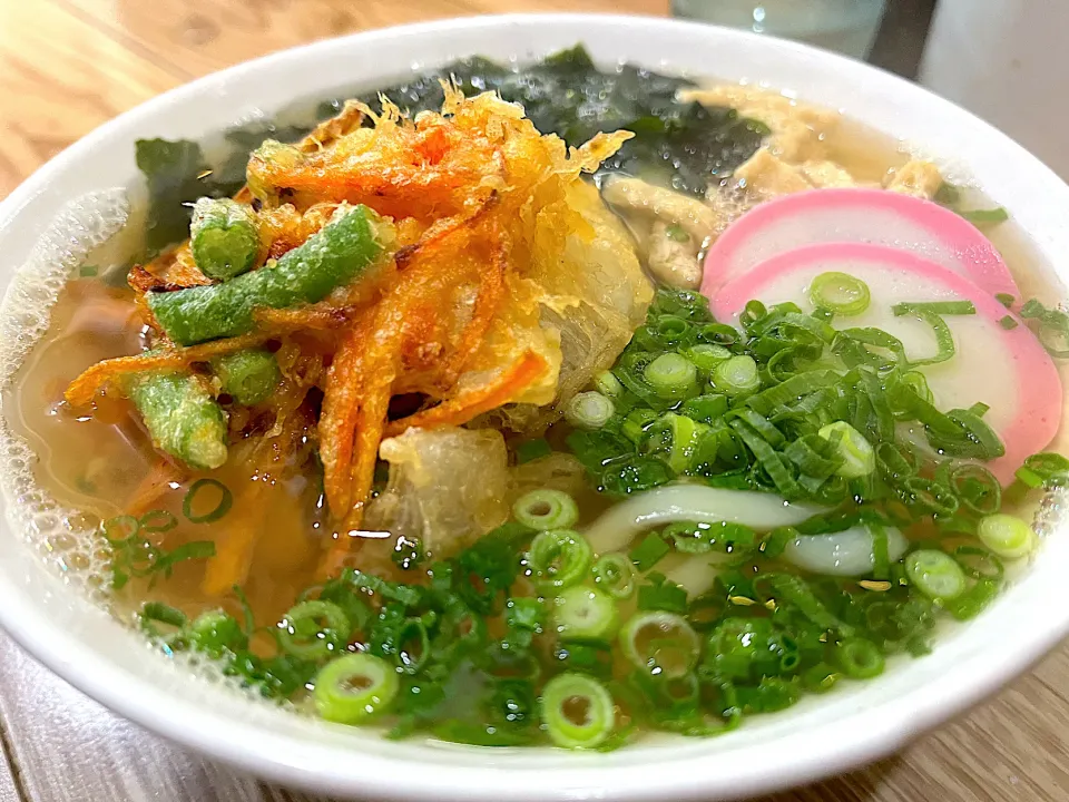 小倉南区『丸孝うどん』の野菜かき揚げ天うどん|Kouji  Kobayashiさん