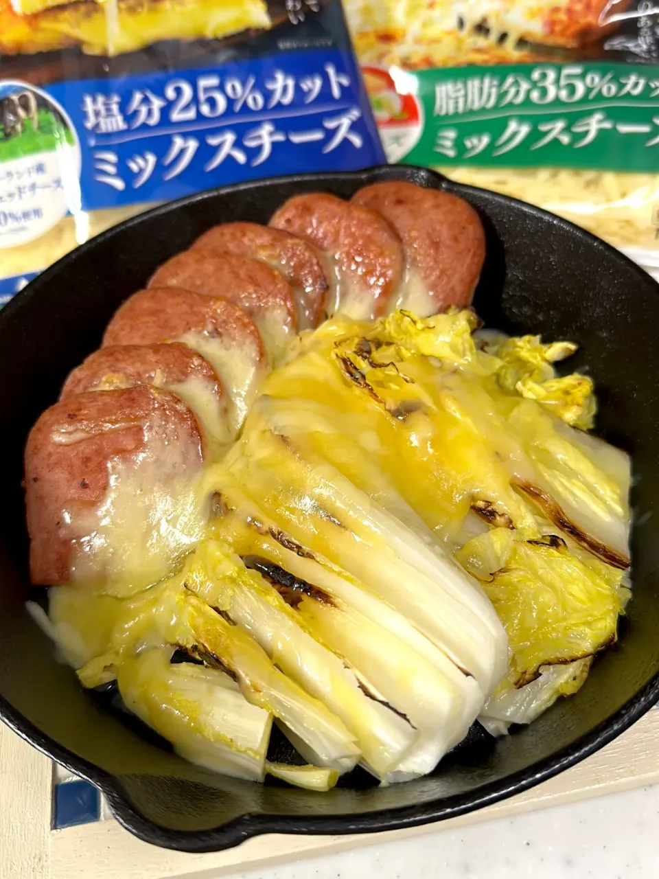 Snapdishの料理写真:白菜とスパムのチーズ焼き。|ゆーこ。さん