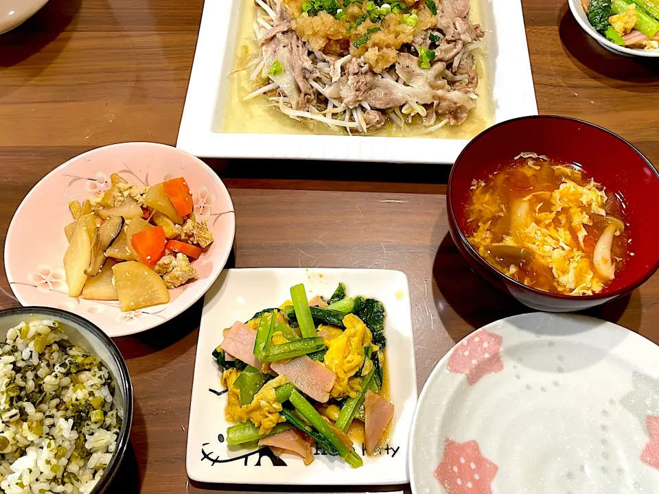 大根菜飯　小松菜とハム卵の炒め物　もやしと豚こまのおろしポン酢　けんちょう　トマトと卵のとろとろスープ|おさむん17さん