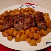 Snapdishの料理写真:Lamb with spiced quinces|Josef Frohszさん