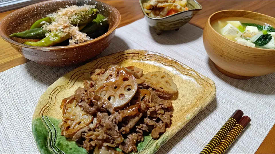 牛肉とレンコンのバター醤油炒め|上海ひまわりさん