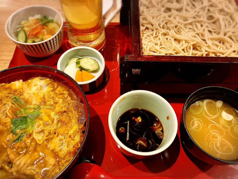 名物 親子丼セット（カレー味） ¥1,480|Blue Moon Caféさん