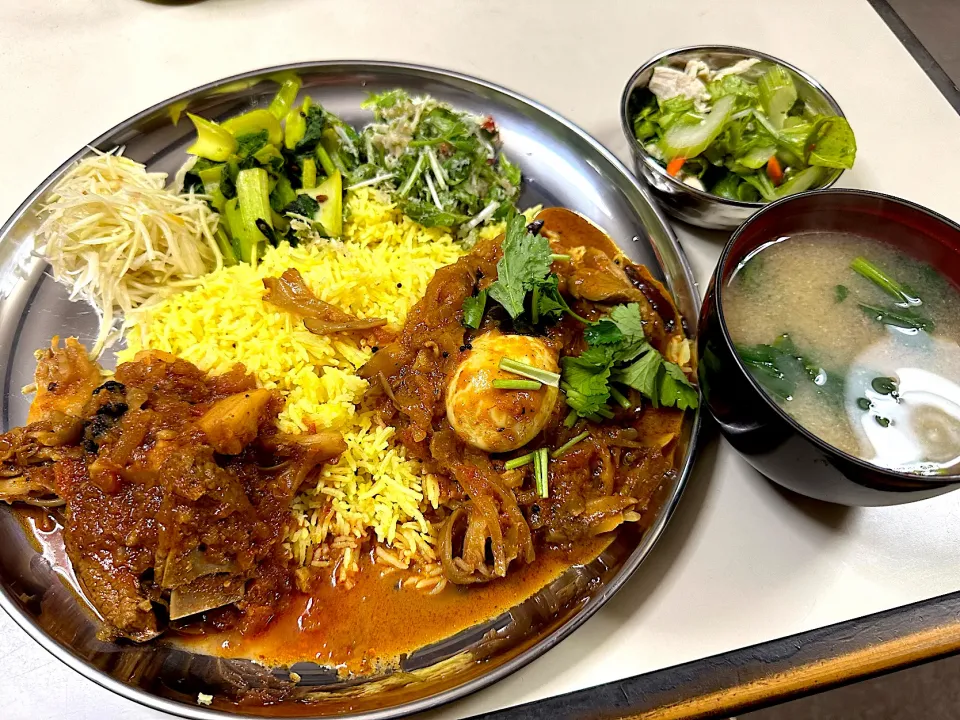 スペアリブでポークビンダルー&ケララ風チキンカレー|ゆっちさん