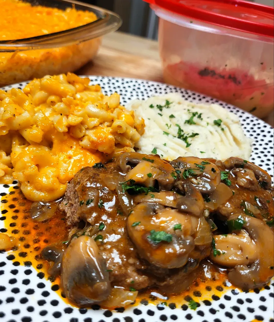 Trap'n Spices All-Purpose Seasoning
Salisbury Steak |Surepoint Solutionsさん