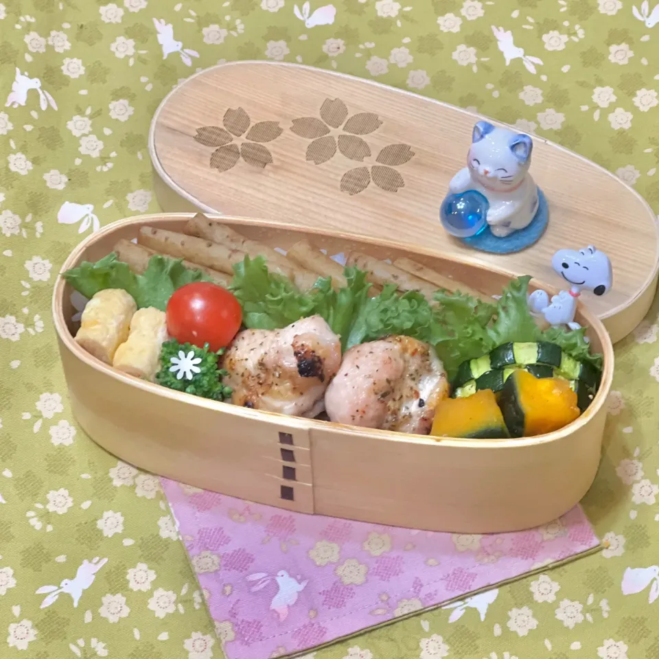 鶏モモハーブグリル☘️の💙ちゃんお弁当　11/13月|sweet homeさん