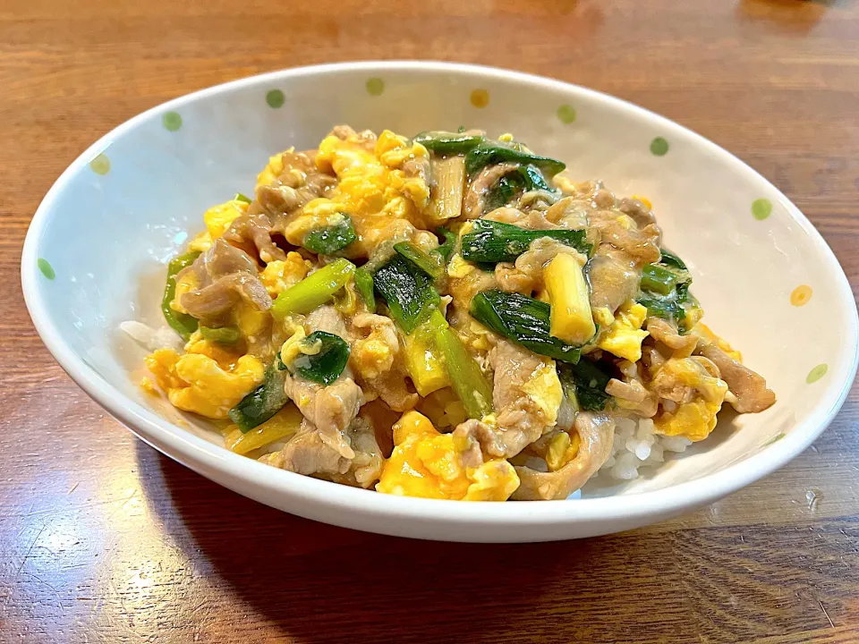 豚肉と卵のとろみあんかけ丼|ちろるろさん