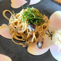 Snapdishの料理写真:なめこ、シメジ、えのき、しいたけ豆乳クリームパスタ|ochihekoさん