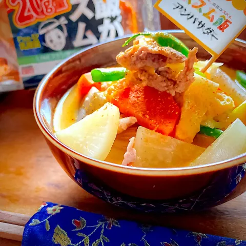 「ご飯がススムキムチ」を使ってみたSnapdishの料理・レシピ写真:綺麗が止まらない‪( ´👄` )キム豚粕汁🍲💭