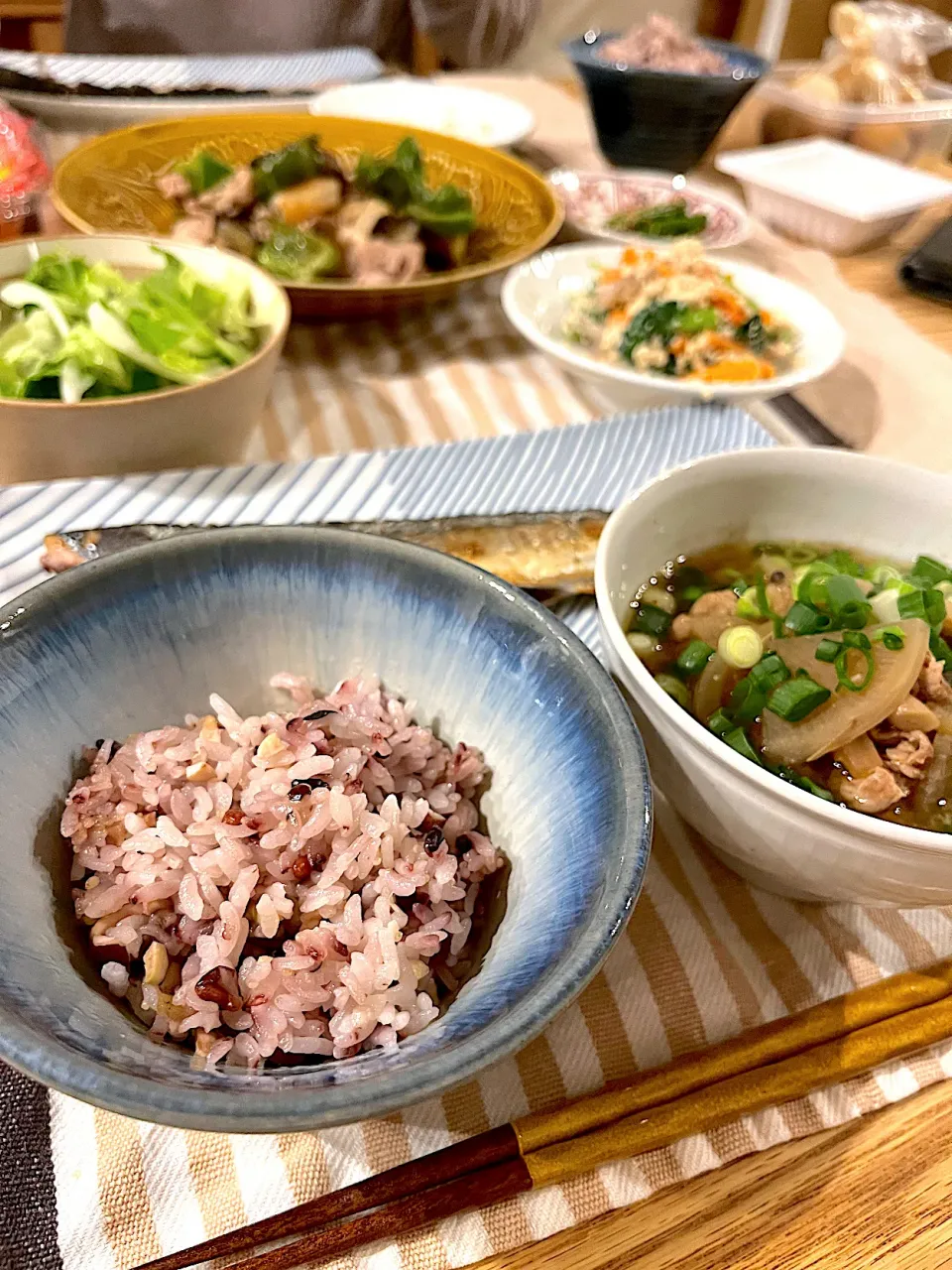 青天の霹靂で雑穀米　秋の秋刀魚定食|こまおさん