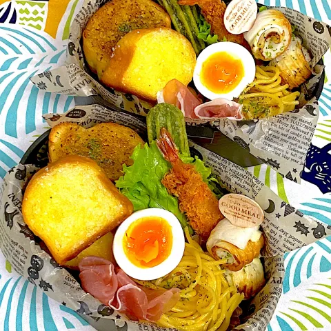 「アンチョビフィレ58g」を使ってみたSnapdishの料理・レシピ写真:アンチョビガーリックとシュガートースト弁当