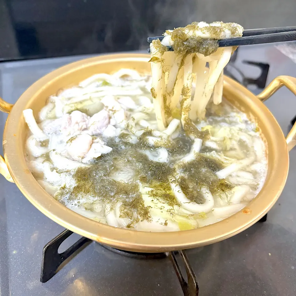 Snapdishの料理写真:梅白だしでとろろ昆布入りうどん|Ｍako☺︎さん