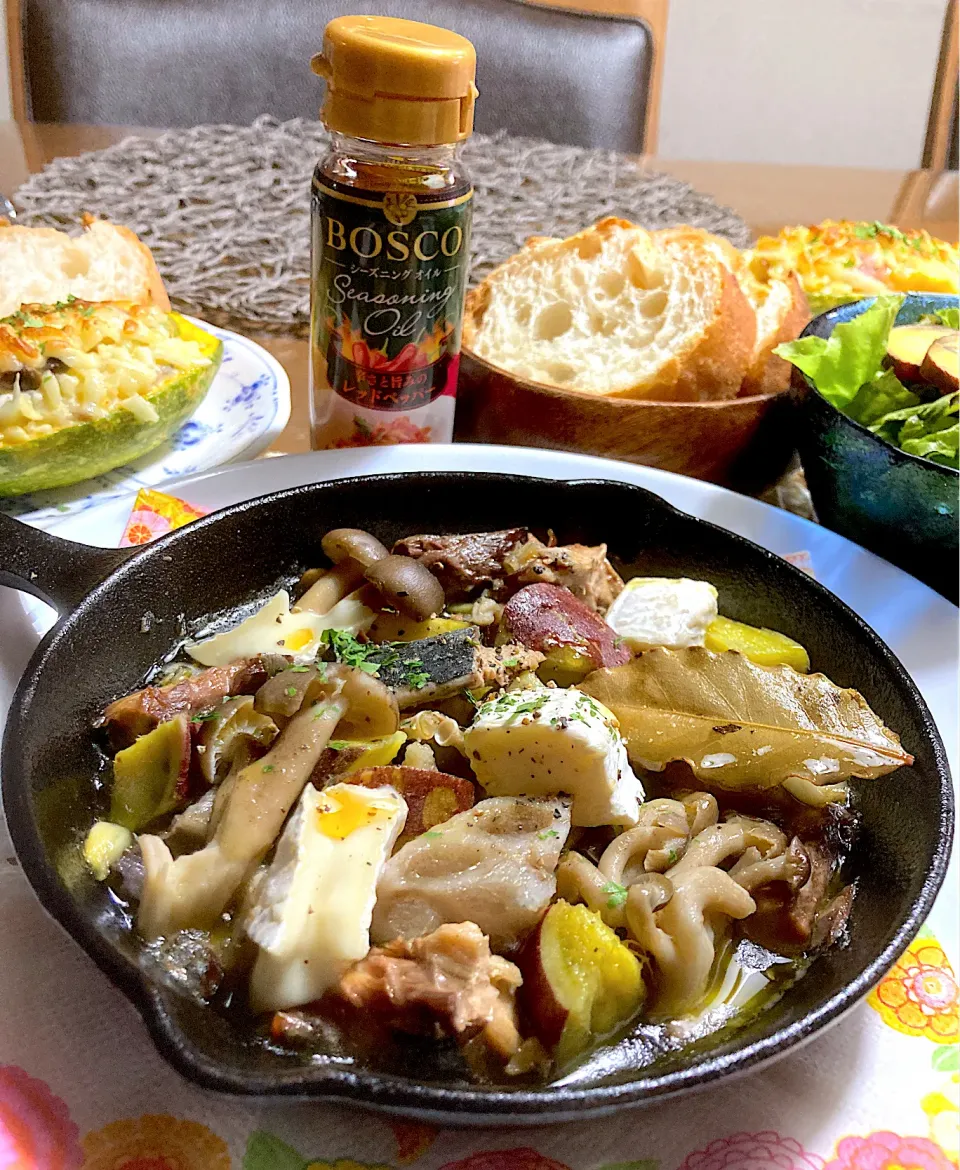 Snapdishの料理写真:秋野菜と鯖缶のアヒージョ|gochさん