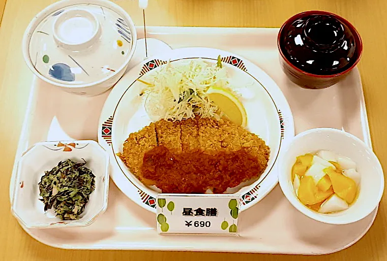 Snapdishの料理写真:札幌第一合同庁舎　揚げ物フェア最終日　ミルフィーユカツ定食|nyama1さん