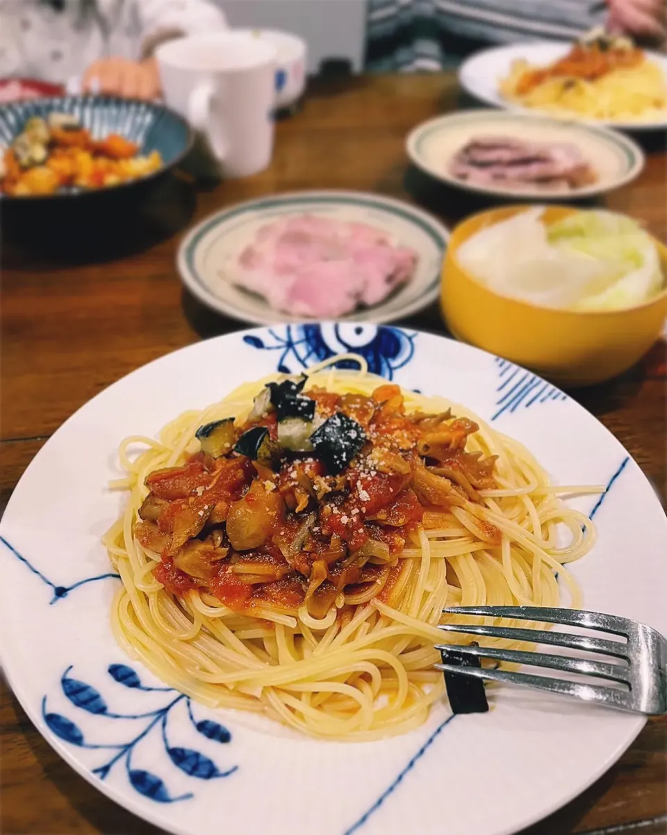 Snapdishの料理写真:舞茸と茄子のトマトパスタ|ichikayaさん