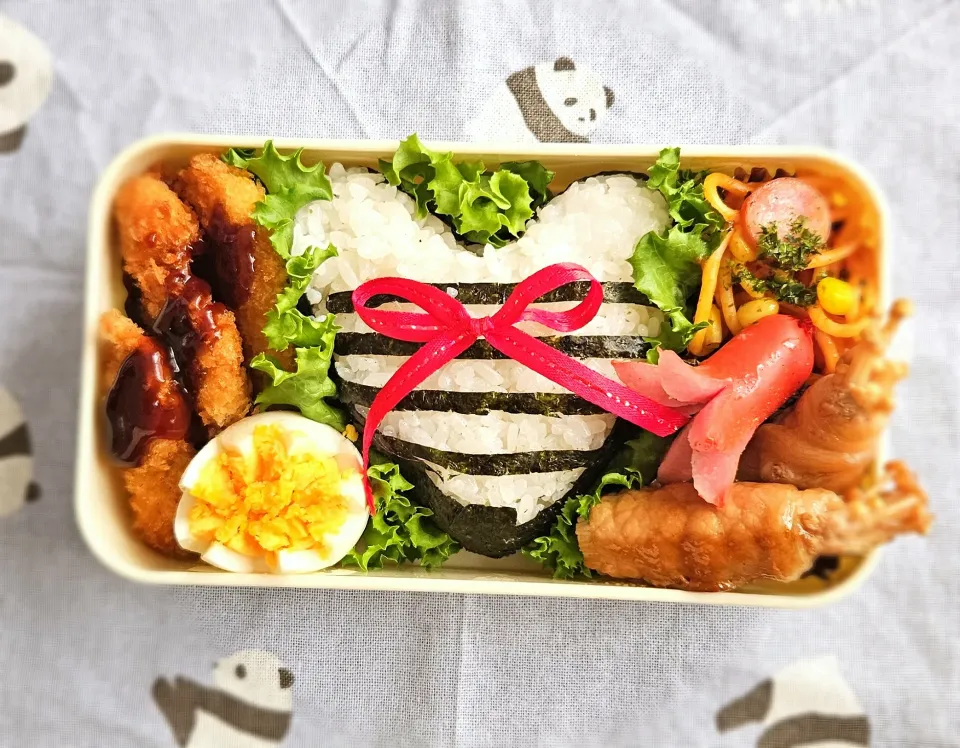 高校生お弁当「11/16」

娘への愛を表現ｗｗｗ|みゆりんさん