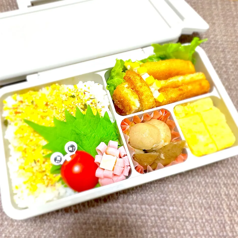 Snapdishの料理写真:LJK弁当🍱〜山芋唐揚げ・玉子焼き・里芋ごぼう・花ハムチーズ|華恋さん