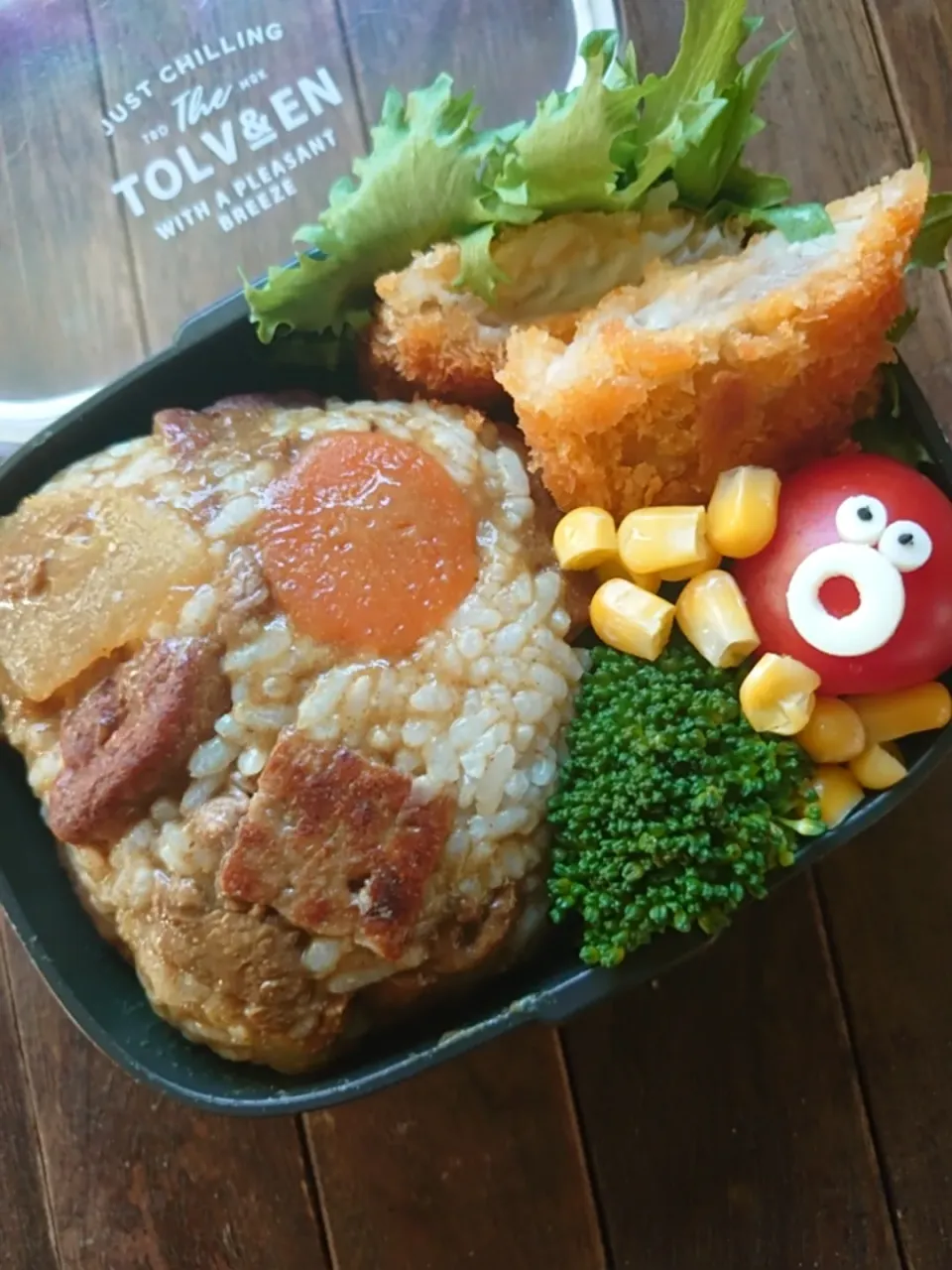 漢の…次女用🍱カレーバーグおにぎり弁当|ᵏᵒᵘさん