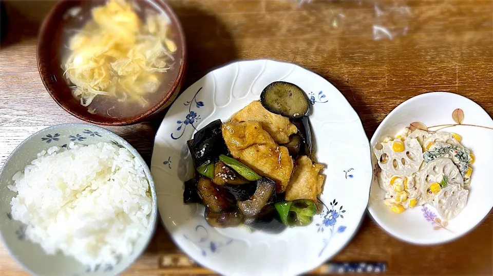 茄子、ピーマン、鶏胸肉の中華炒め・かきたま汁・蓮根サラダ・ご飯|ちびろ菌さん