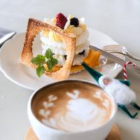 フルーツたっぷりサンドイッチケーキ