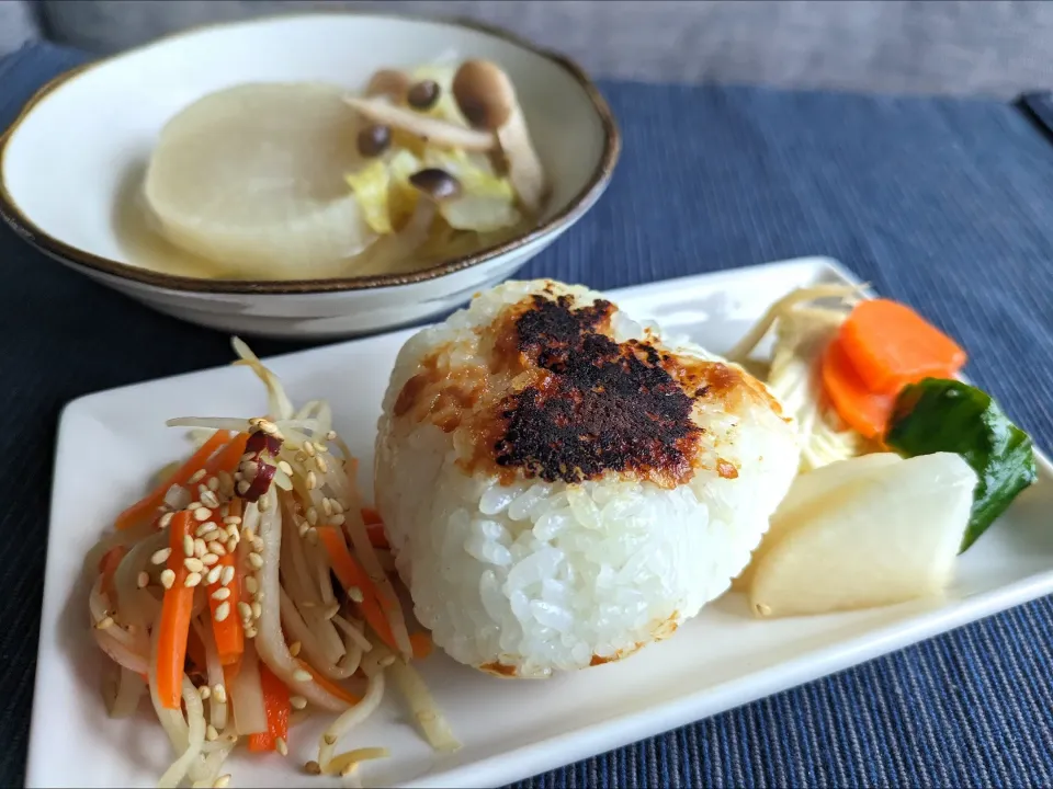 ヘルシー朝ごはん🍙|しあるさん