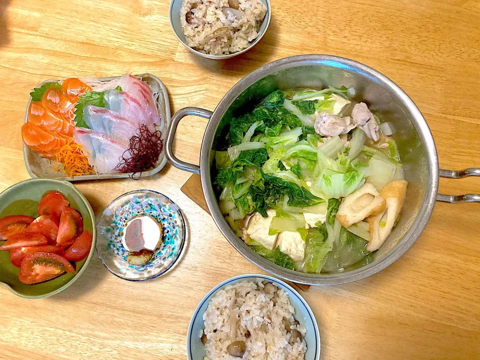 塩糀パウダーでお鍋andしめじとゴボウの炊き込みご飯作ってみた☺︎|さくたえさん