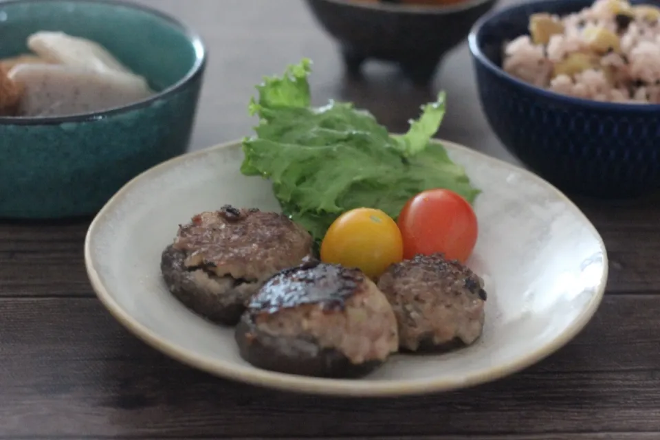 椎茸の肉詰めハンバーグ|ちいさなしあわせキッチンさん