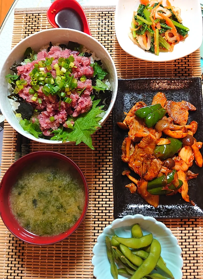 🍴夕ご飯🍴
ネギトロ丼
豚キムチ炒め
アオサお味噌汁
ちくわと小松菜炒め
枝豆|ポチさん