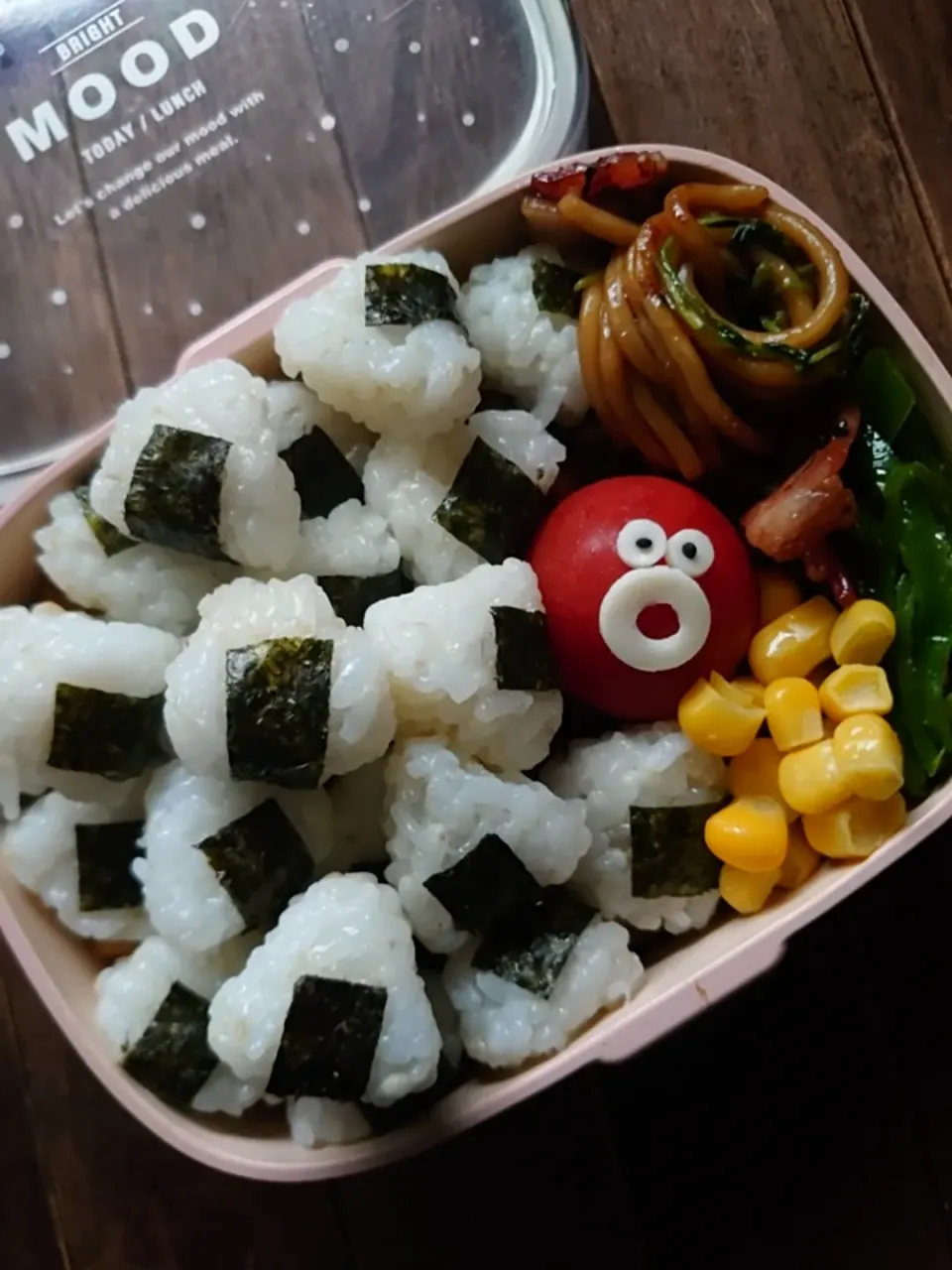 漢の…次女用🍱こにぎりモリモリ焼きそば弁当|ᵏᵒᵘさん