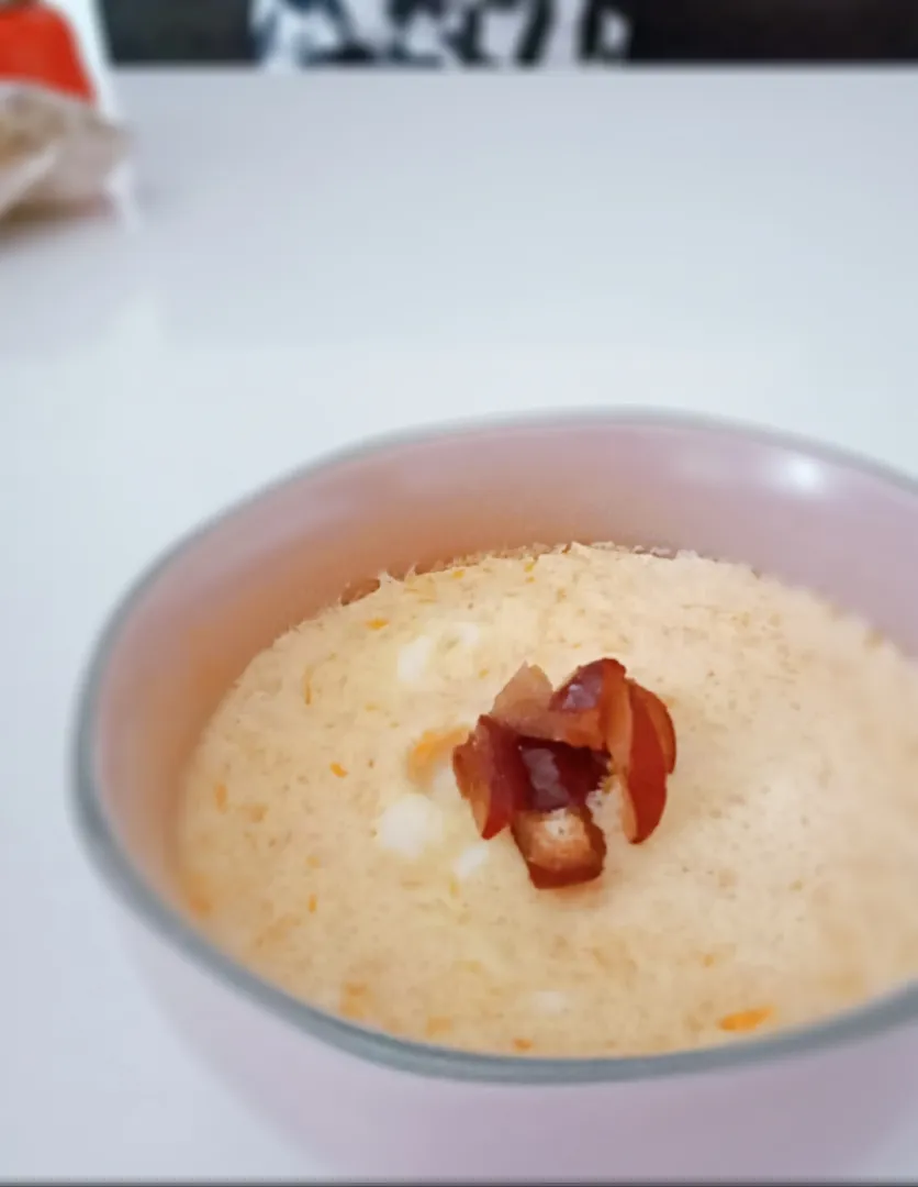 Steam Egg with Pumpkin

Ingredients:
Egg + Pumpkin + Milk +  Red dates|2721_blissさん