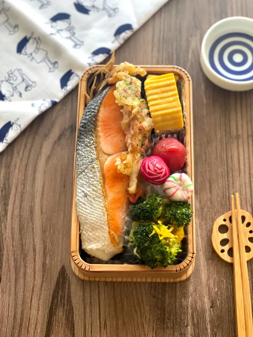 今日のお弁当🍱〜焼き鮭と刷毛塗り醤油海苔弁〜|chiaki3（平川ちあき）さん