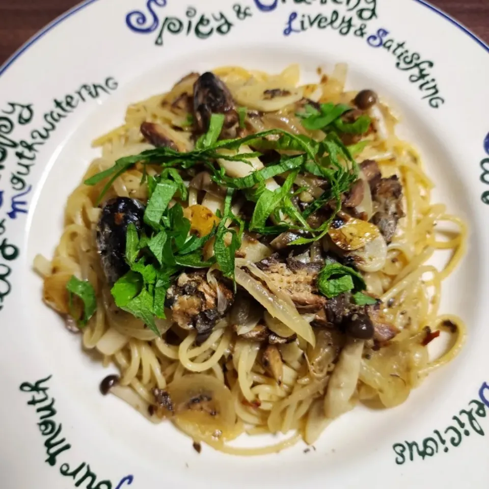 イワシ缶の和風パスタ|ひろにぃさん