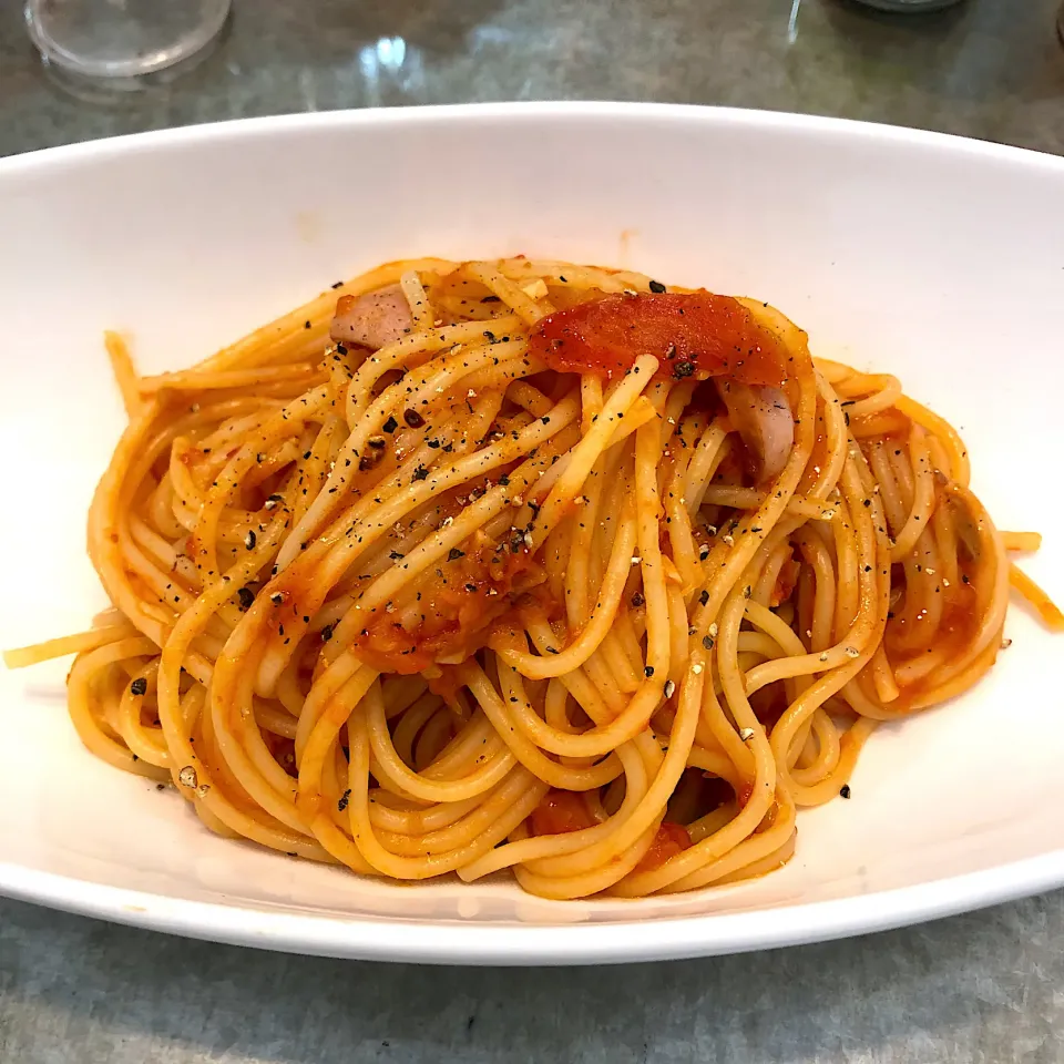 冷凍してたトマトソースでお昼ごはん😋|nao子さん