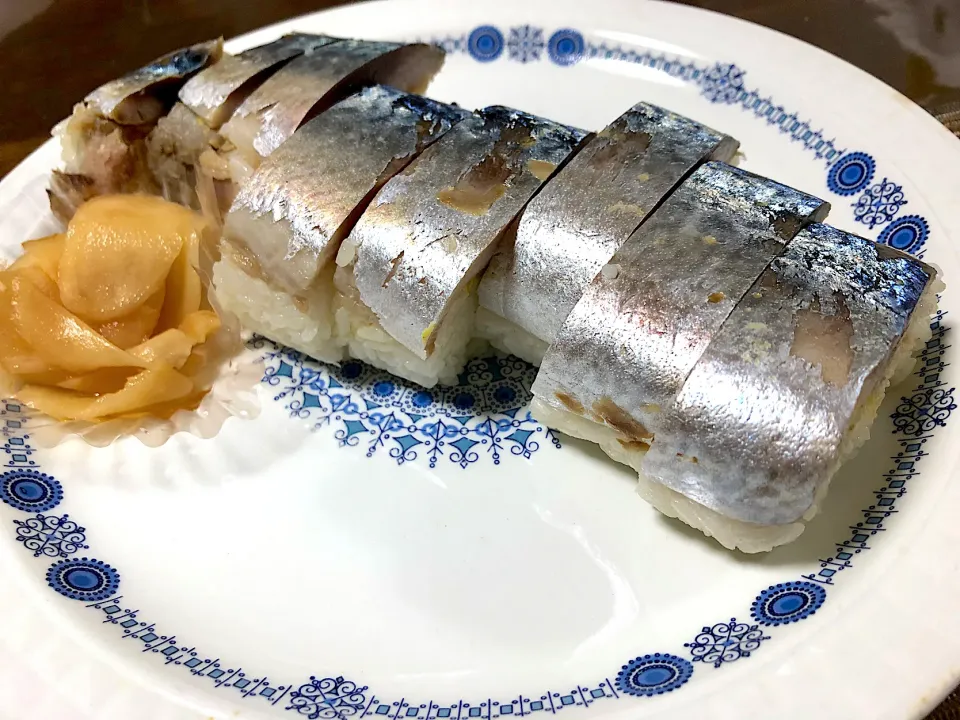 Snapdishの料理写真:手作り鯖寿司　からし入り|キツネさん