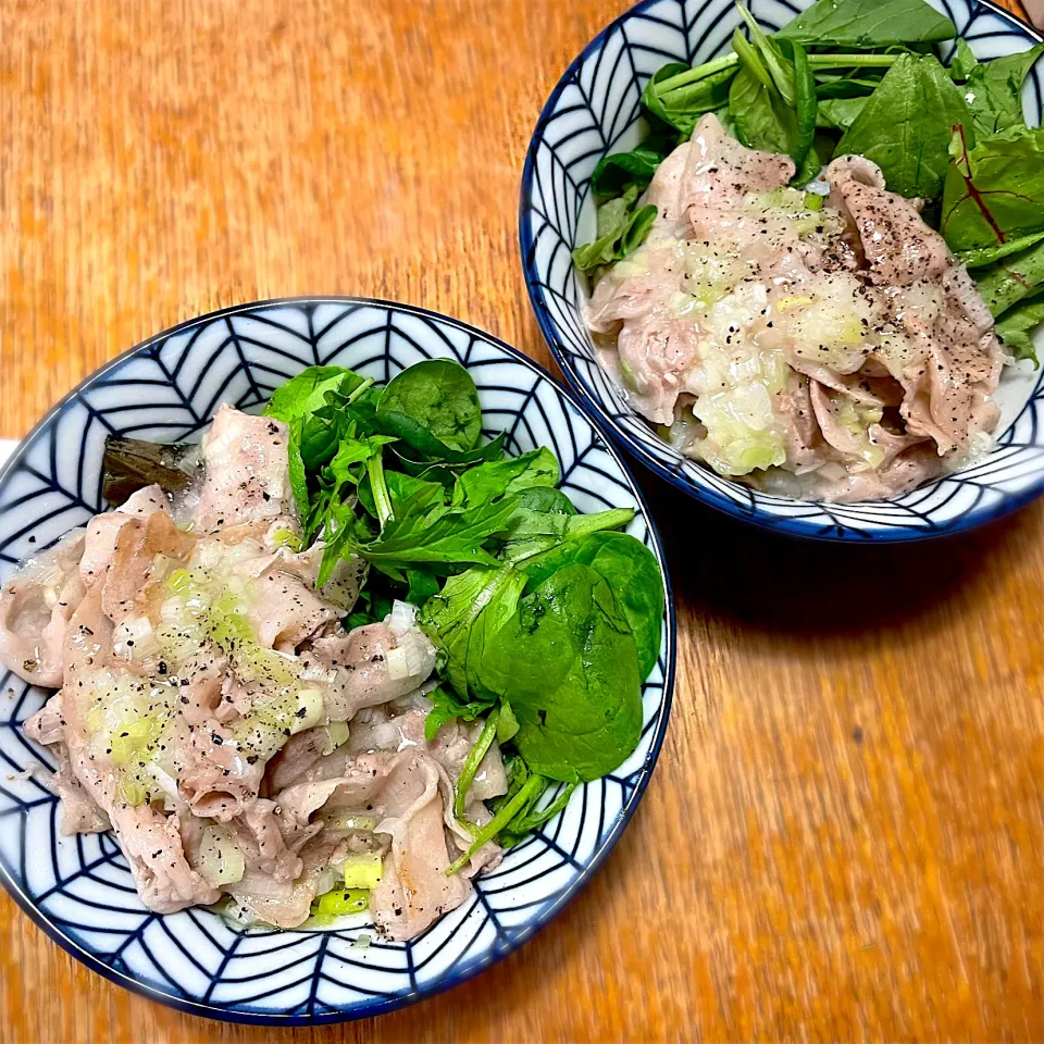 Snapdishの料理写真:ねぎ塩豚丼 レモン風味|ふうりんさん