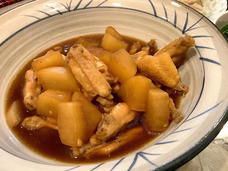 Snapdishの料理写真:ゆうこりんのお料理『鶏肉の黒酢煮』😋|アライさんさん