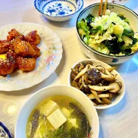 韓国料理（ヤンニョムチキン、チョレギサラダ、ワカメスープ）|ERIKAさん