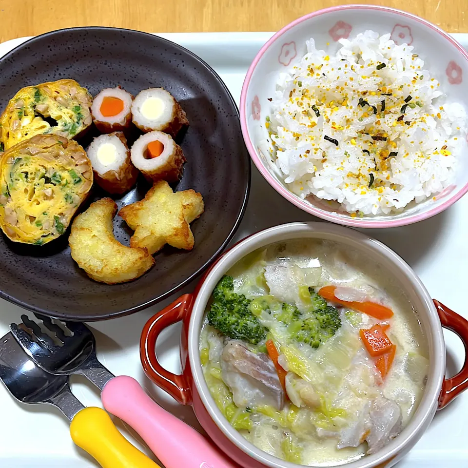 3歳児晩ご飯　#タラと野菜の牛乳煮込み|Kahoさん