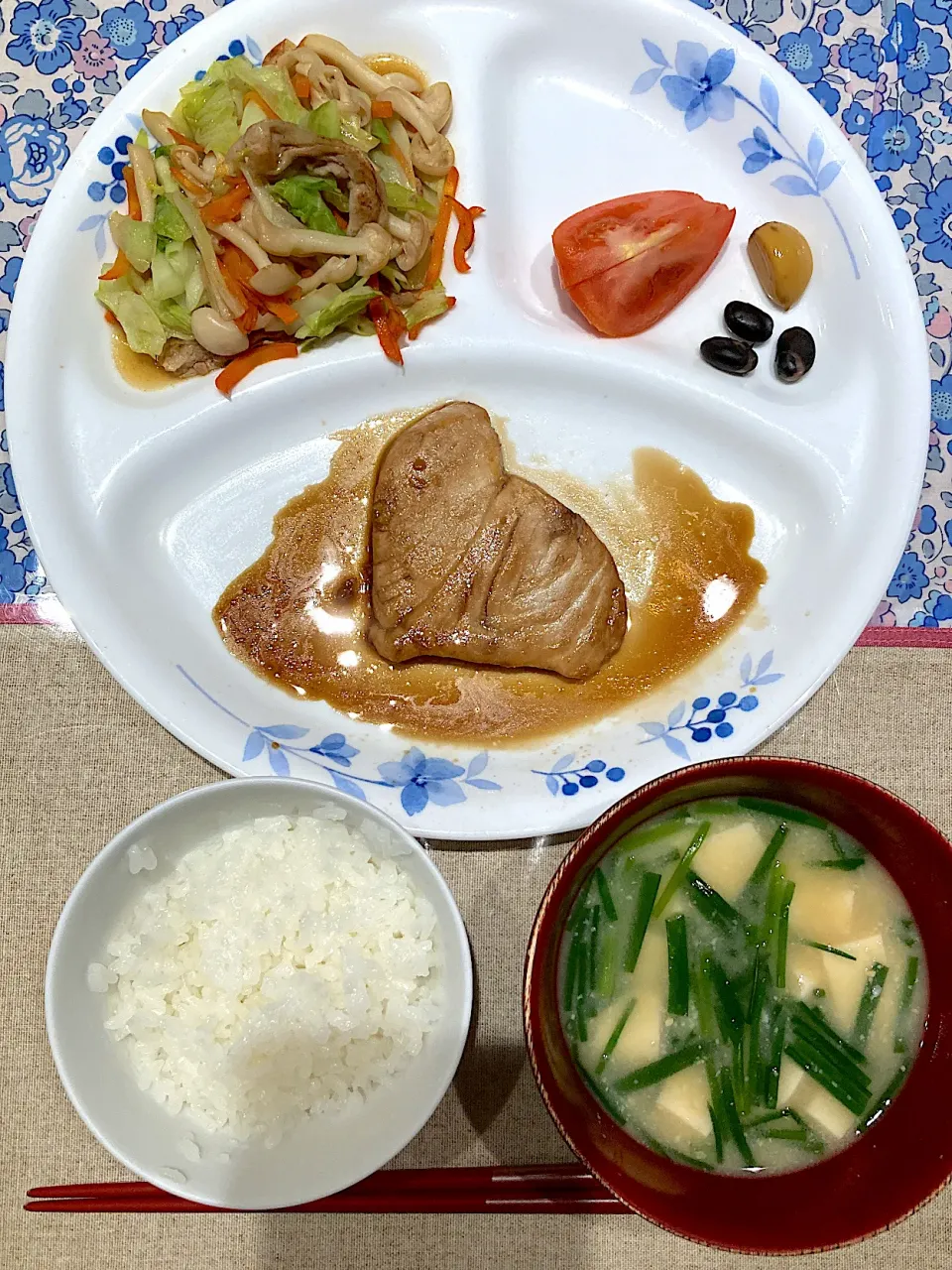 カジキの照焼きと野菜炒め|おしゃべり献立さん