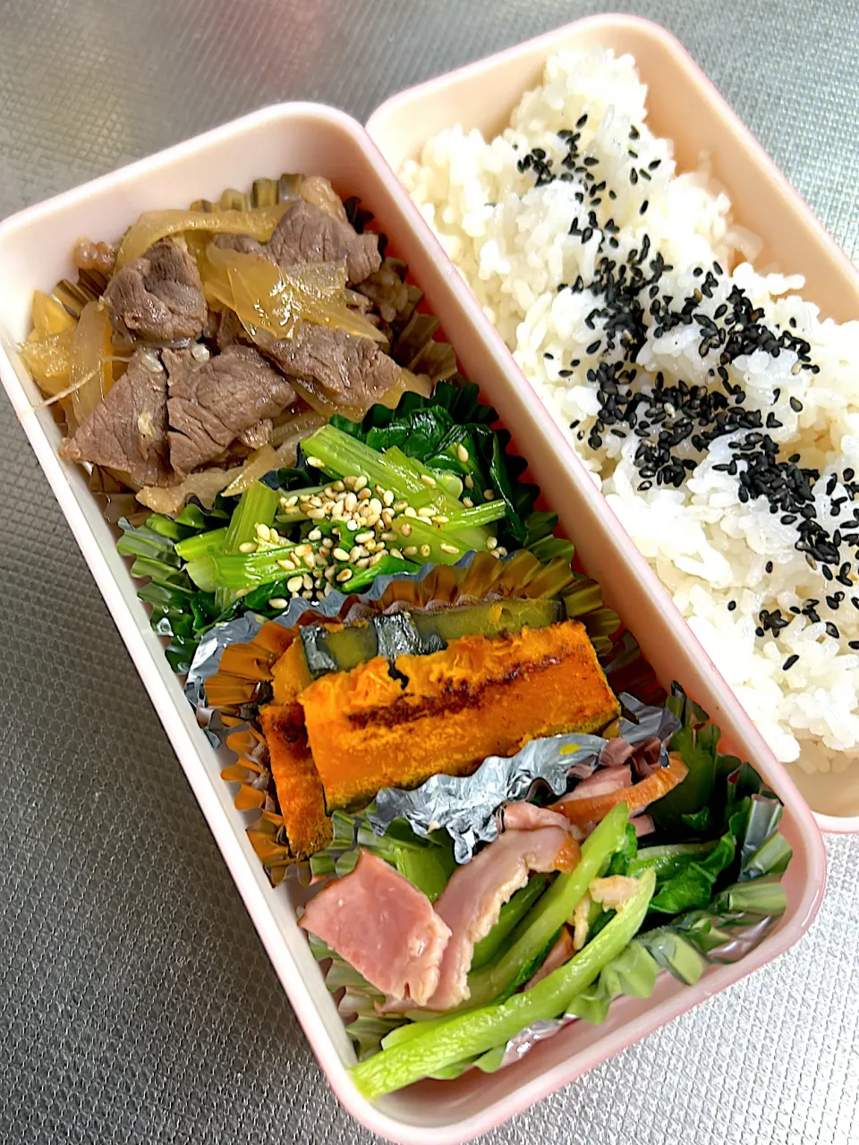 Snapdishの料理写真:牛皿弁当|ぱんださん