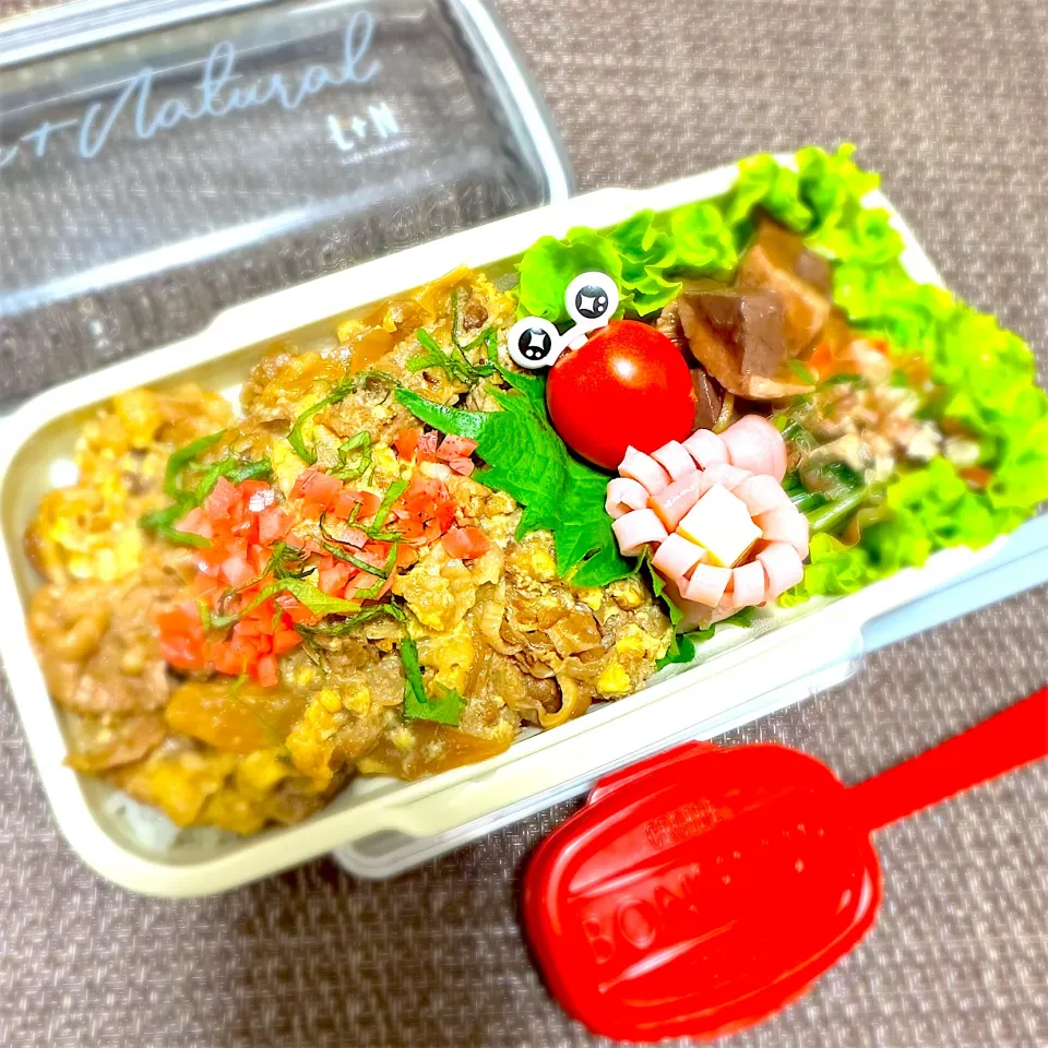 Snapdishの料理写真:LJK弁当🍱〜牛玉丼・マグロちあい生姜煮・ほうれん草お浸し・花ハムチーズ|華恋さん