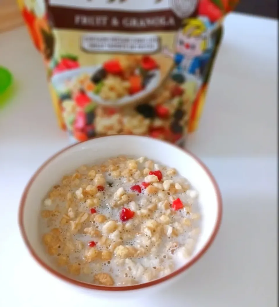 Warm soy milk with Fruit Granola|2721_blissさん