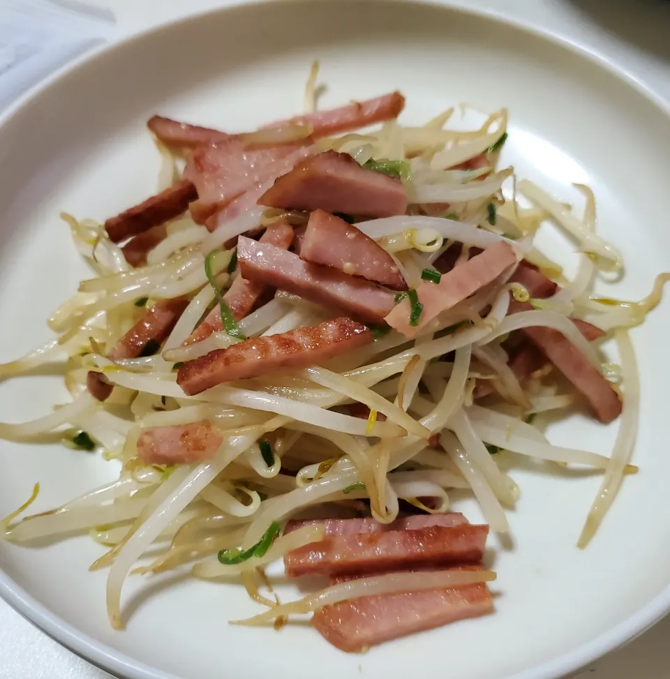 もやしとハムのだし醤油炒め|しんさん