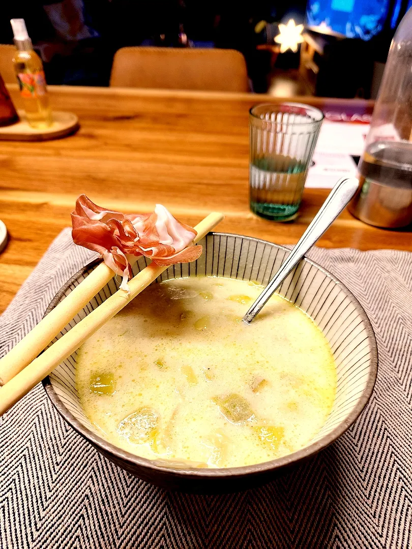 Leek soup with patatoes|Vera Andrianova Forwerkさん