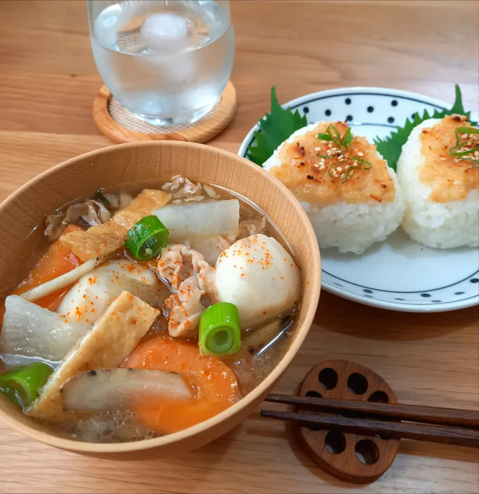 ビタントニオで作った白味噌で豚汁と焼おにぎり|ナオミさん