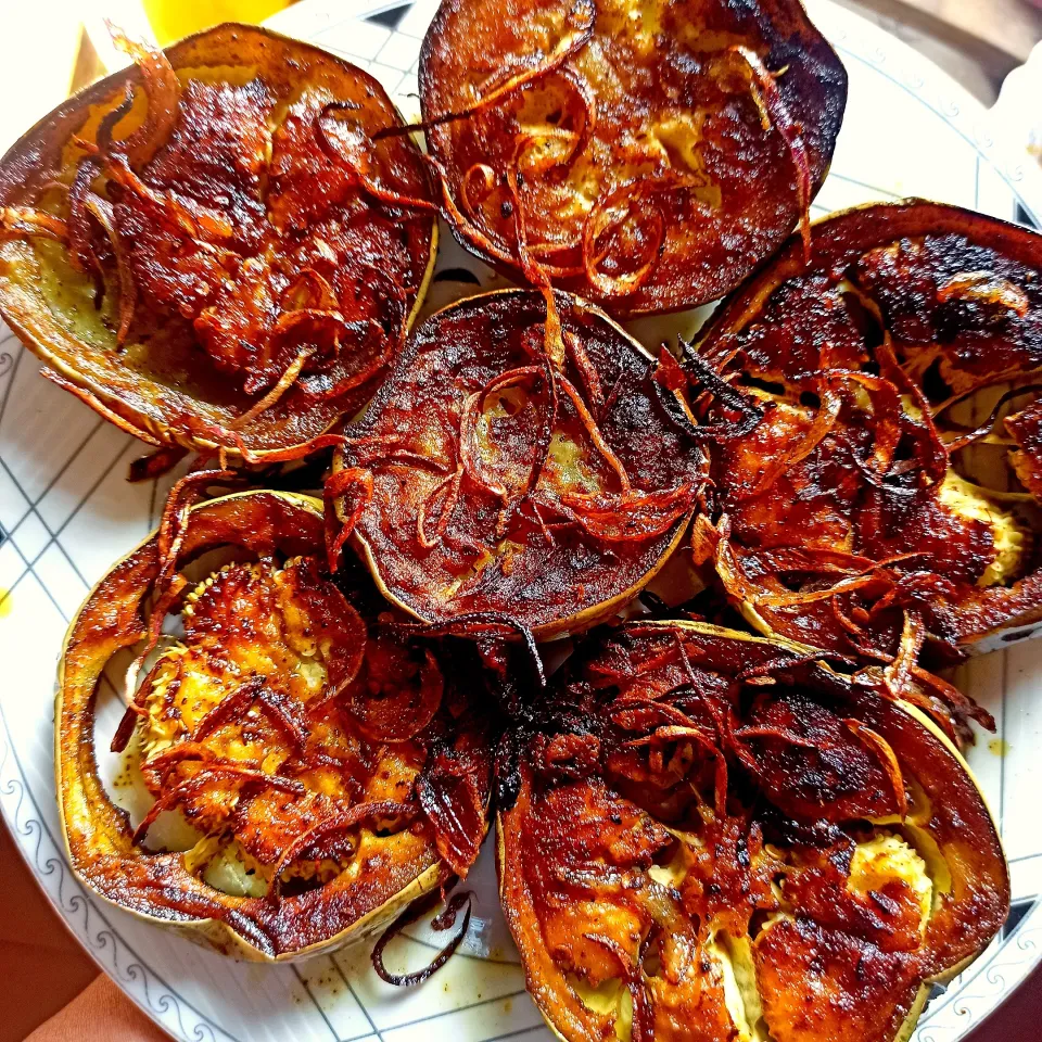 Snapdishの料理写真:Brinjal fry|Khabar Bariさん