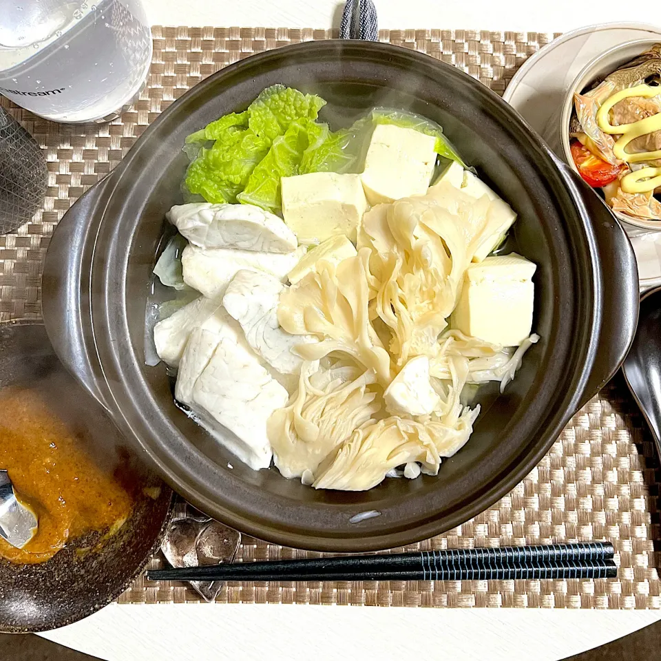 11/22晩ご飯：鯛と白舞茸の鍋|ななみんさん