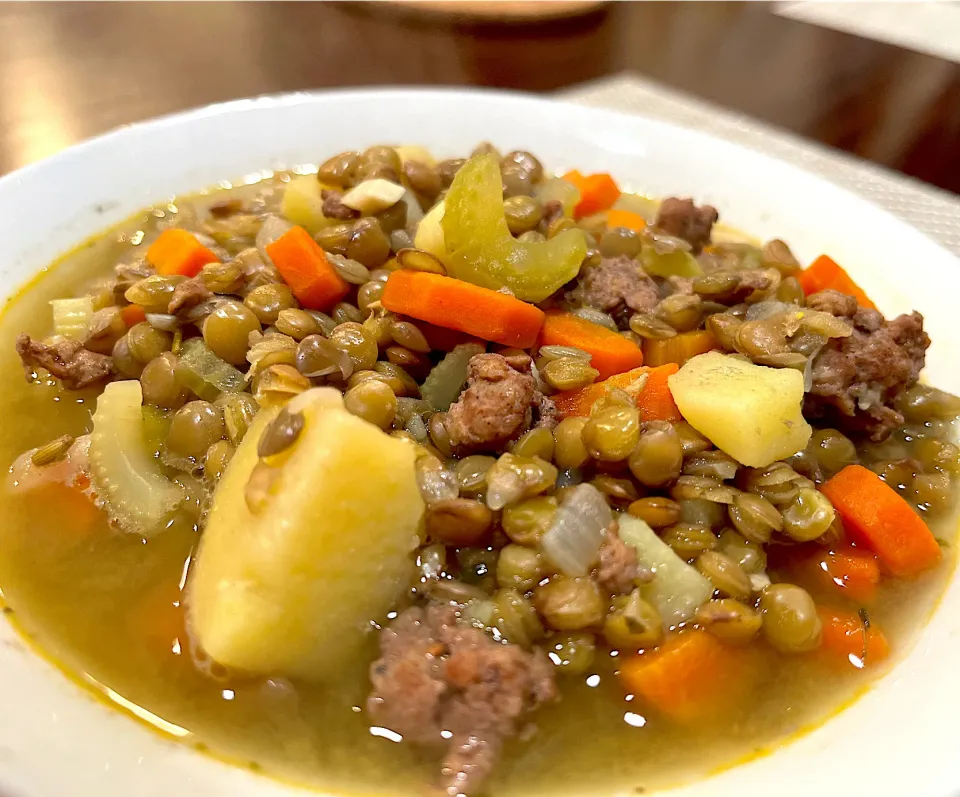 Lentils and vegetable soup|Laki Maikaʻiさん