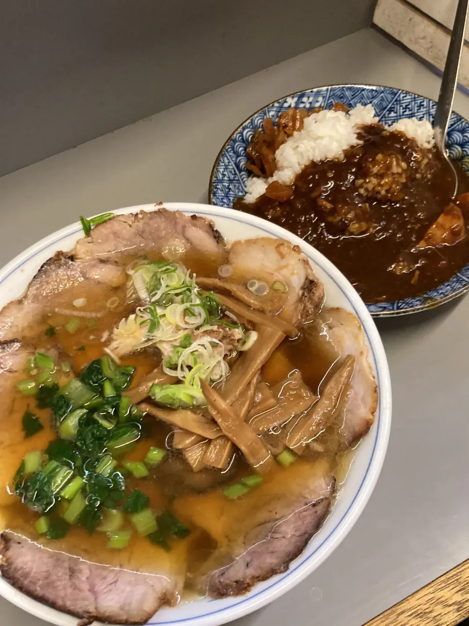 チャーシュー麺  半カレー|rockiさん