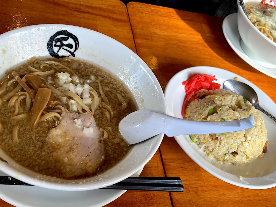 #燕三条系背脂ラーメン|𝕜𝕪𝟙𝟘𝟚𝟘𝟙𝟠さん