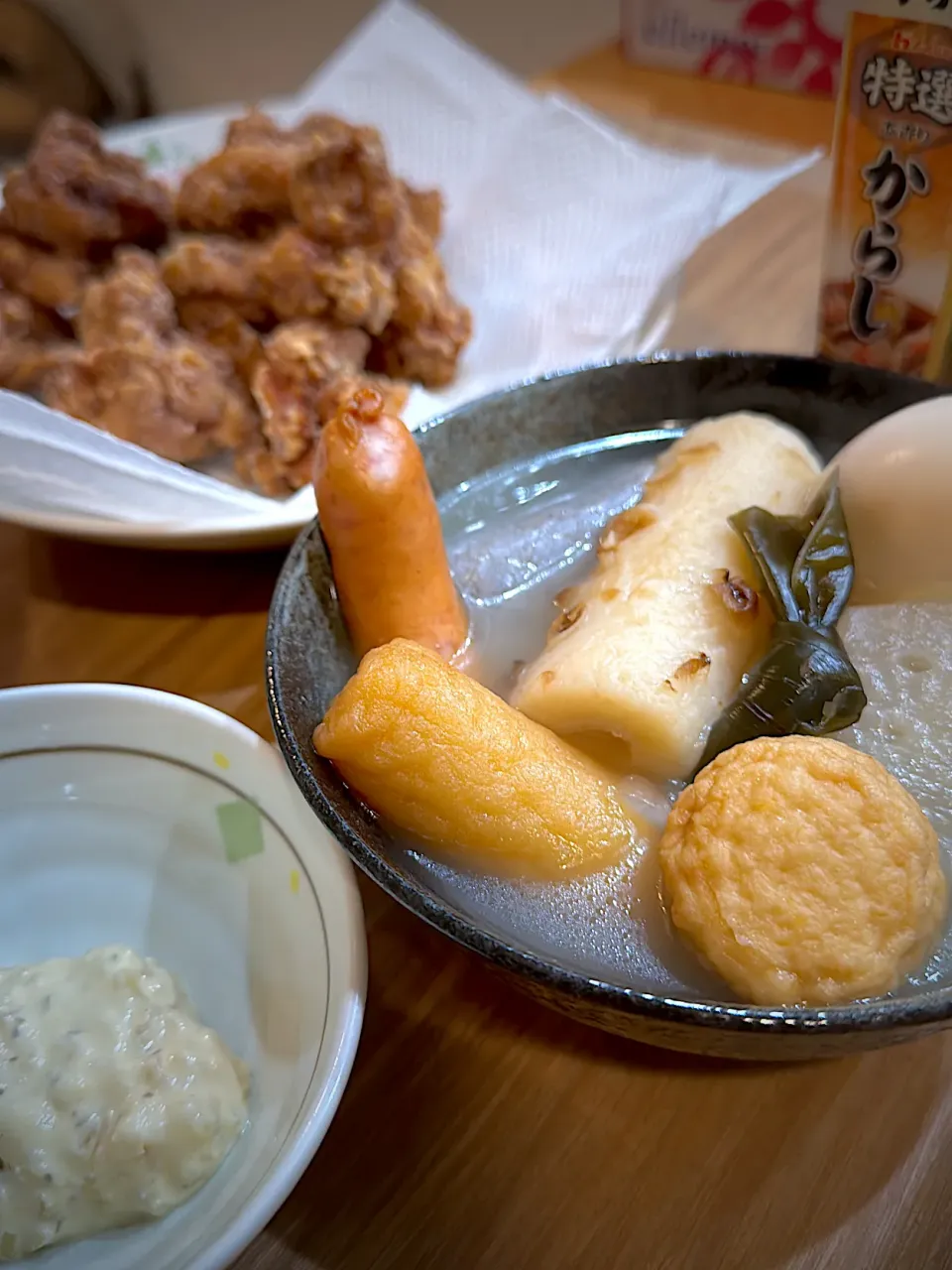 Snapdishの料理写真:唐揚げタルタルソース付き♡おでん|ゆーこりん♡さん